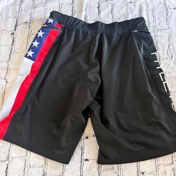 HYLETE Mens Crossfit Athletic Shorts Black Logo Size L Flag - Picture 2 of 3